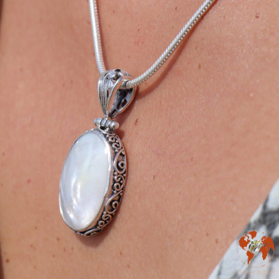 pendentif nacre