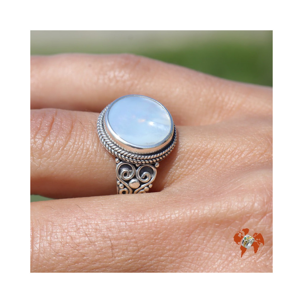 bague avec nacre blanche