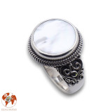 bague ronde nacre blanche