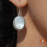 boucles d oreilles nacre blanche