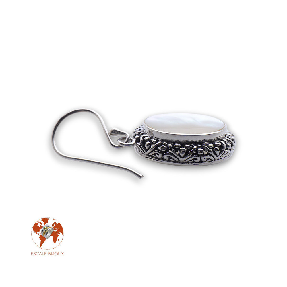 nacre boucles d oreilles