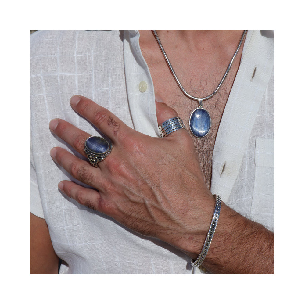 pendentif cyanite bleue homme