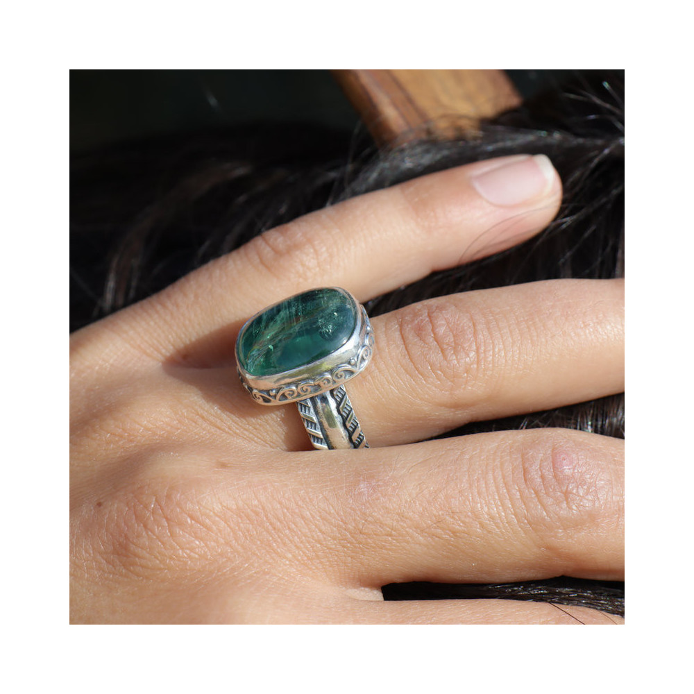 bague pierre cyanite