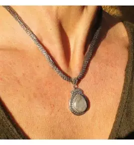 Pendentif argent et pierre de lune