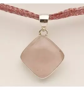 Pendentif argent et quartz rose