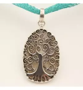 Pendentif argent et dioptase