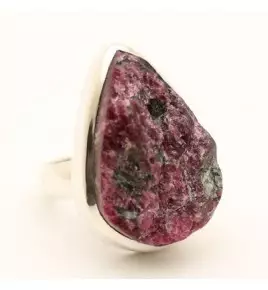 Bague argent et eudialyte brute